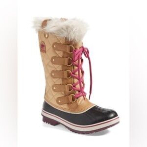 Sorel Tofino boot